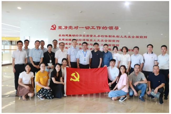 學黨史 悟思想丨興發鋁業黨委聚力“四式”舉措 全方位推動黨史學習教育持續升溫 學黨史 悟思想丨興發鋁業黨委聚力“四式”舉措 全方位推動黨史學習教育持續升溫