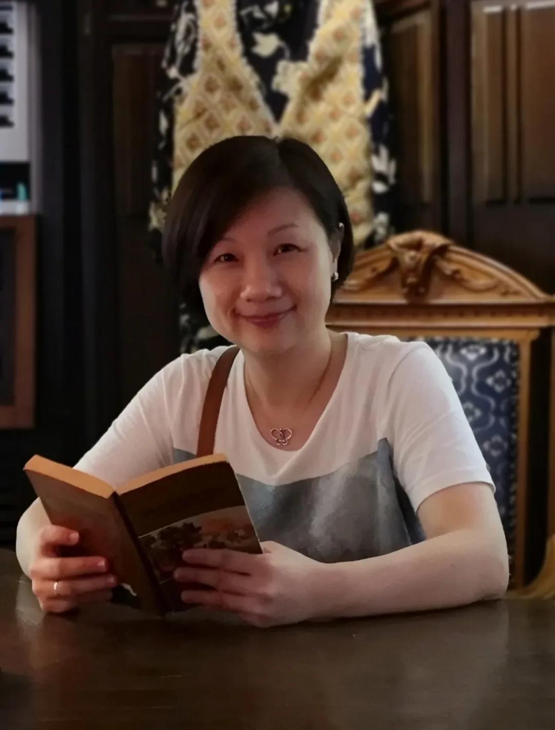 【2019年度廣新榮譽體系先進典型系列報道十一：集團財務資金部副總經理艾文潔】在踏實干事中塑造不一樣的自己
