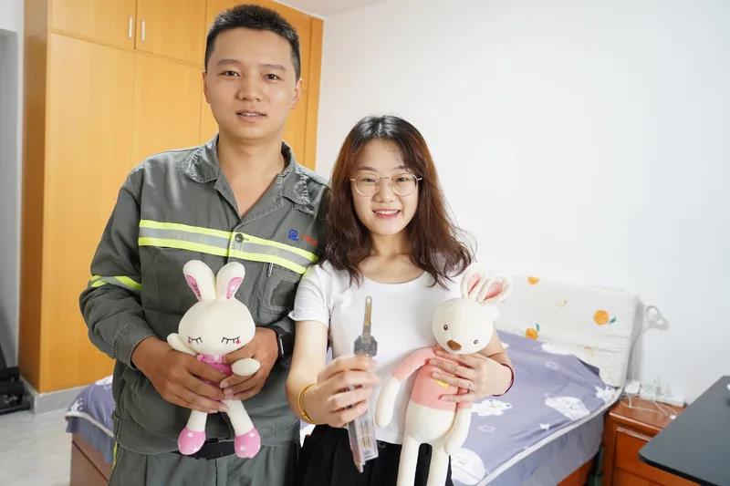 廣青科技:114對雙職工入住“夫妻樓” 廣青科技:114對雙職工入住“夫妻樓”