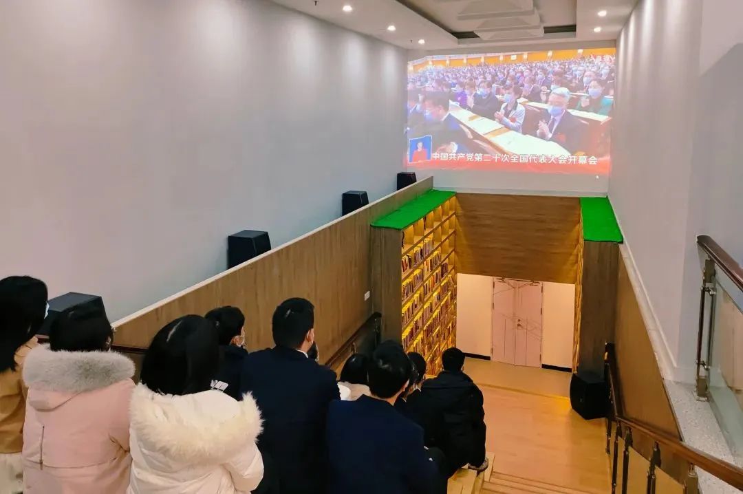粵新資產職工服務站獲評“廣東省職工服務示范點” 粵新資產職工服務站獲評“廣東省職工服務示范點”