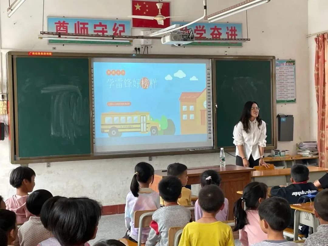 廣新集團所屬絲紡集團開展學雷鋒主題月系列活動