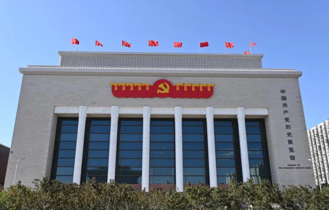 興發鋁業:變革不停步,邁向新征程 興發鋁業:變革不停步,邁向新征程