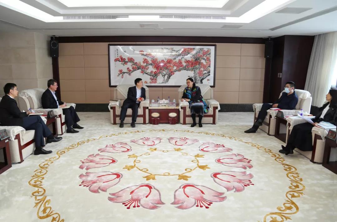 中信銀行廣州分行行長金喜年一行到訪集團 中信銀行廣州分行行長金喜年一行到訪集團