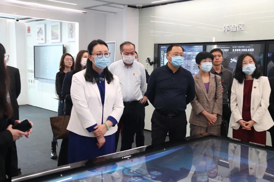 集團領導率隊赴平安集團參觀交流,加速推進數字廣新建設 集團領導率隊赴平安集團參觀交流,加速推進數字廣新建設
