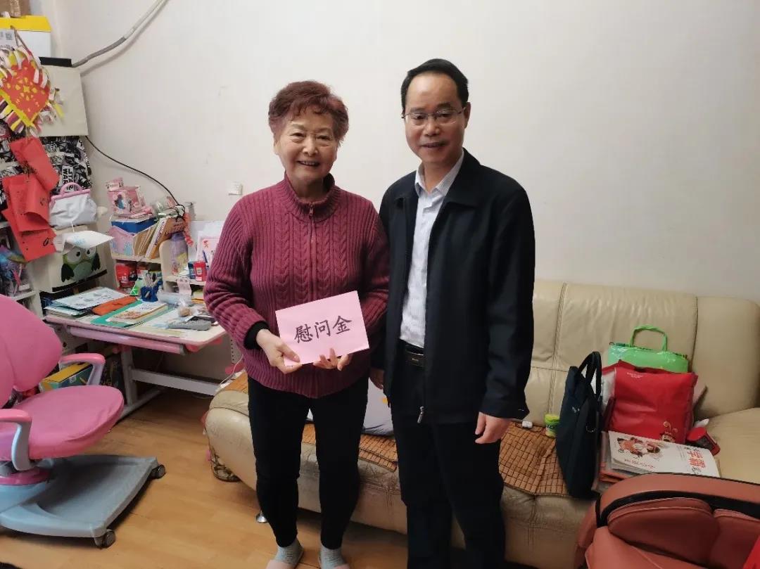 集團黨委開展春節走訪慰問活動