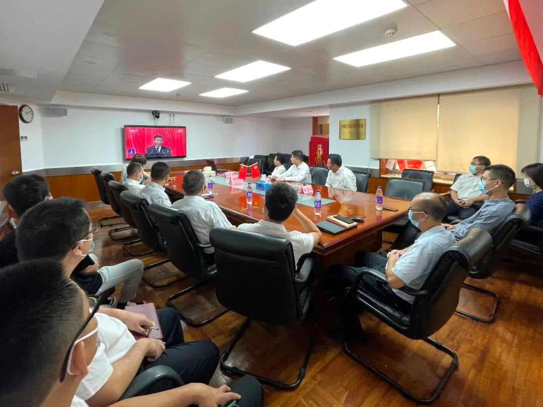 踔厲奮發，勇毅前行｜廣新集團認真組織收聽收看黨的二十大開幕盛況