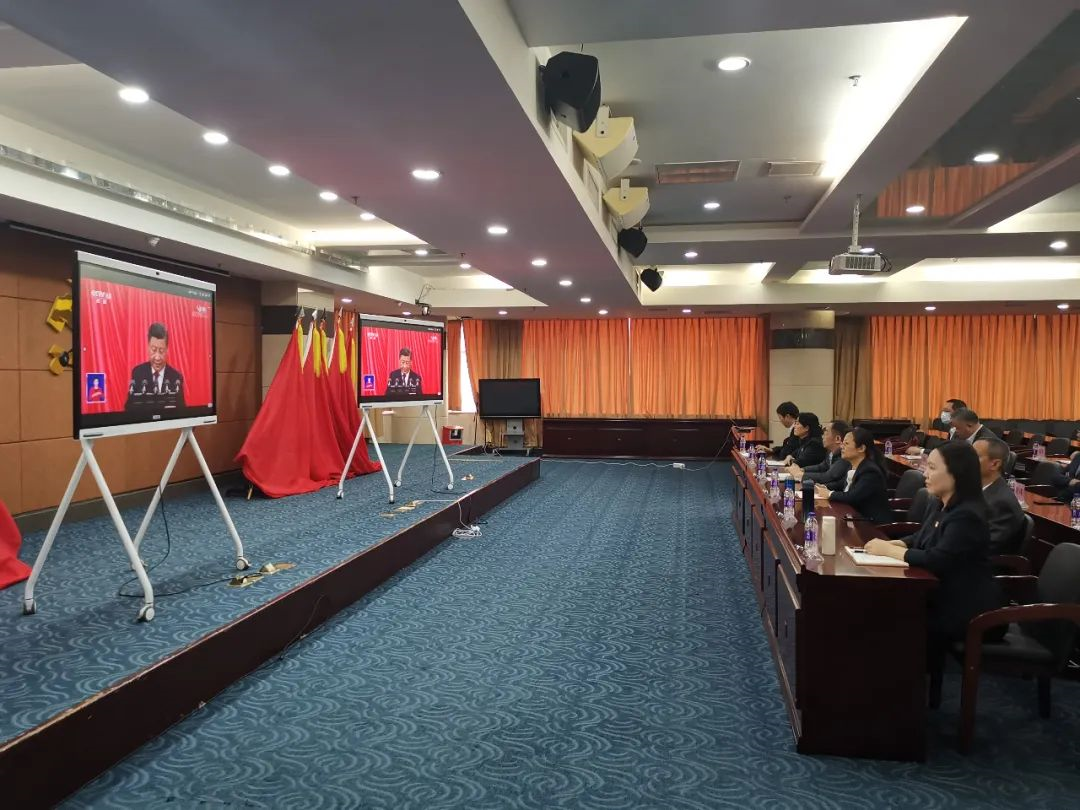 踔厲奮發，勇毅前行｜廣新集團認真組織收聽收看黨的二十大開幕盛況