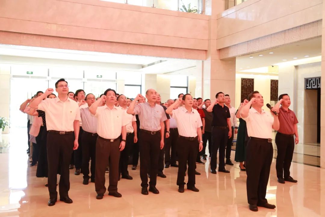 廣新集團黨委組織黨員領導干部到省反腐倡廉教育基地開展警示教育活動 廣新集團黨委組織黨員領導干部到省反腐倡廉教育基地開展警示教育活動